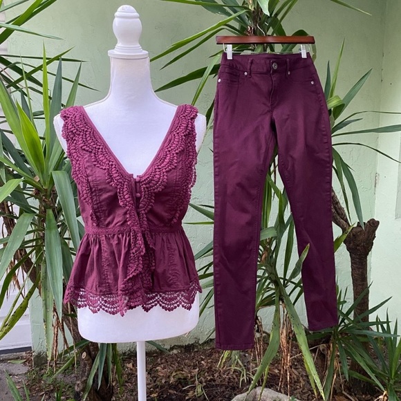 Burgundy Pants and Lace Tank Set - Picture 6 of 9